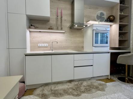 Pronájem bytu, 1+kk, 26 m²