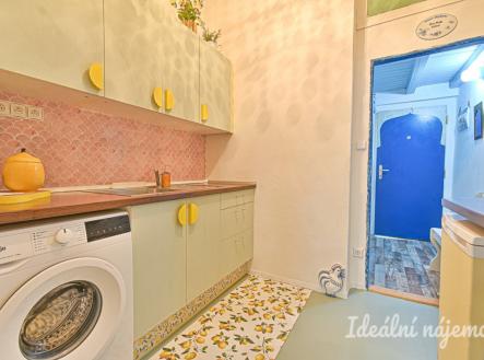 Pronájem bytu, 1+1, 32 m²