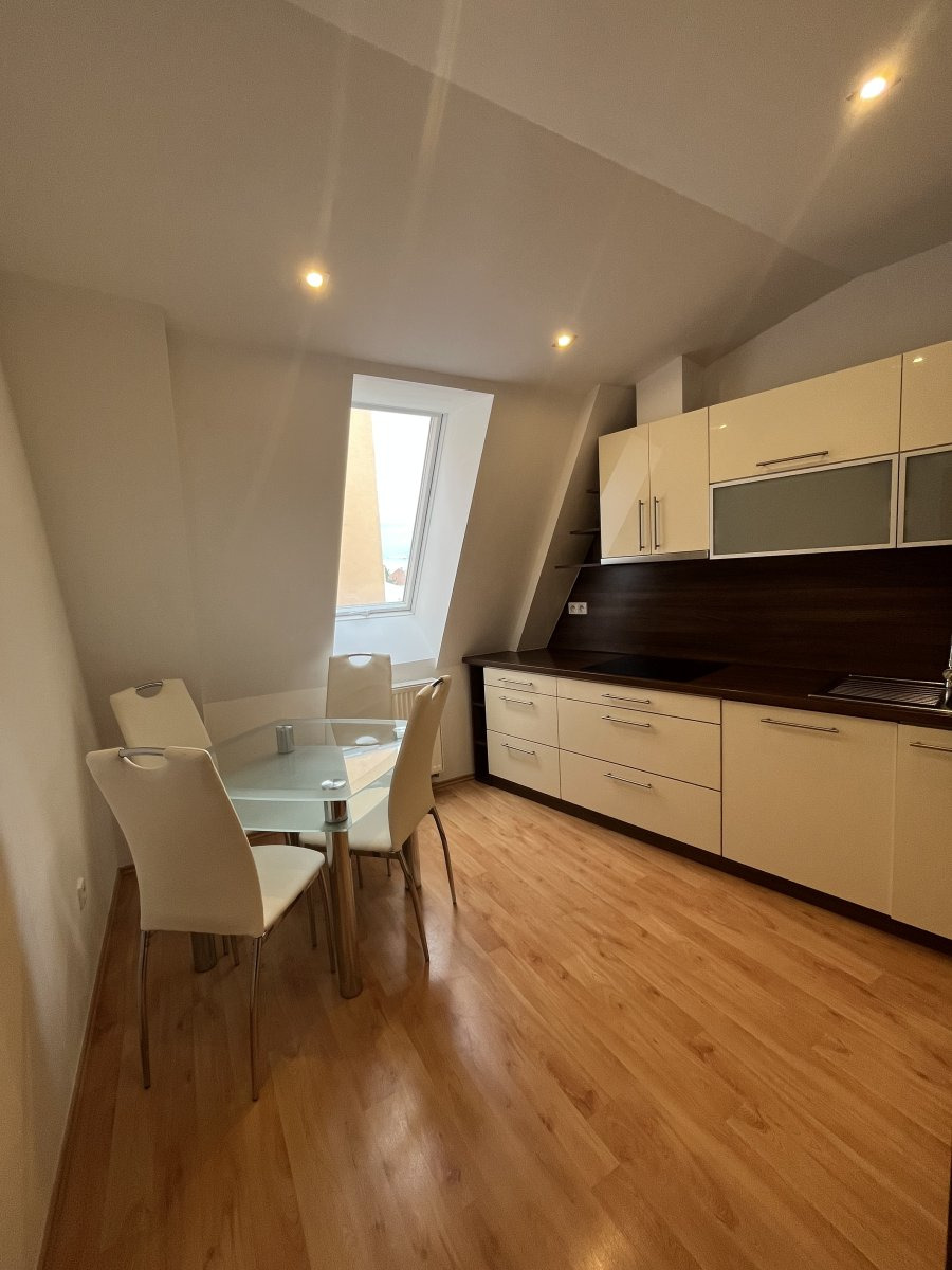 Pronájem bytu 3+1 s parkovacím stáním, Mlýnská, Prostějov, 17 000 Kč/měs, 76 m2
