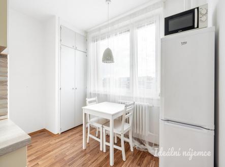 Pronájem bytu, 2+1, 61 m²