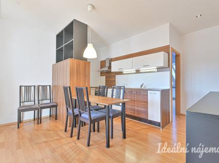 Pronájem bytu, 2+1, 79 m² obrázek