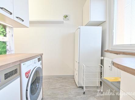 Pronájem bytu, 3+1, 58 m²