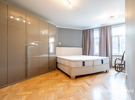 Pronájem bytu, 3+kk, 114 m²