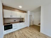 Pronájem bytu, 1+kk, 39 m²
