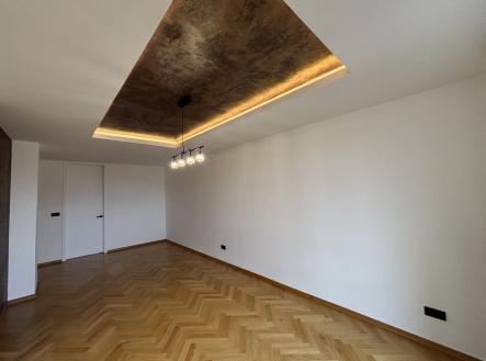 Pronájem bytu, 3+kk, 77 m²