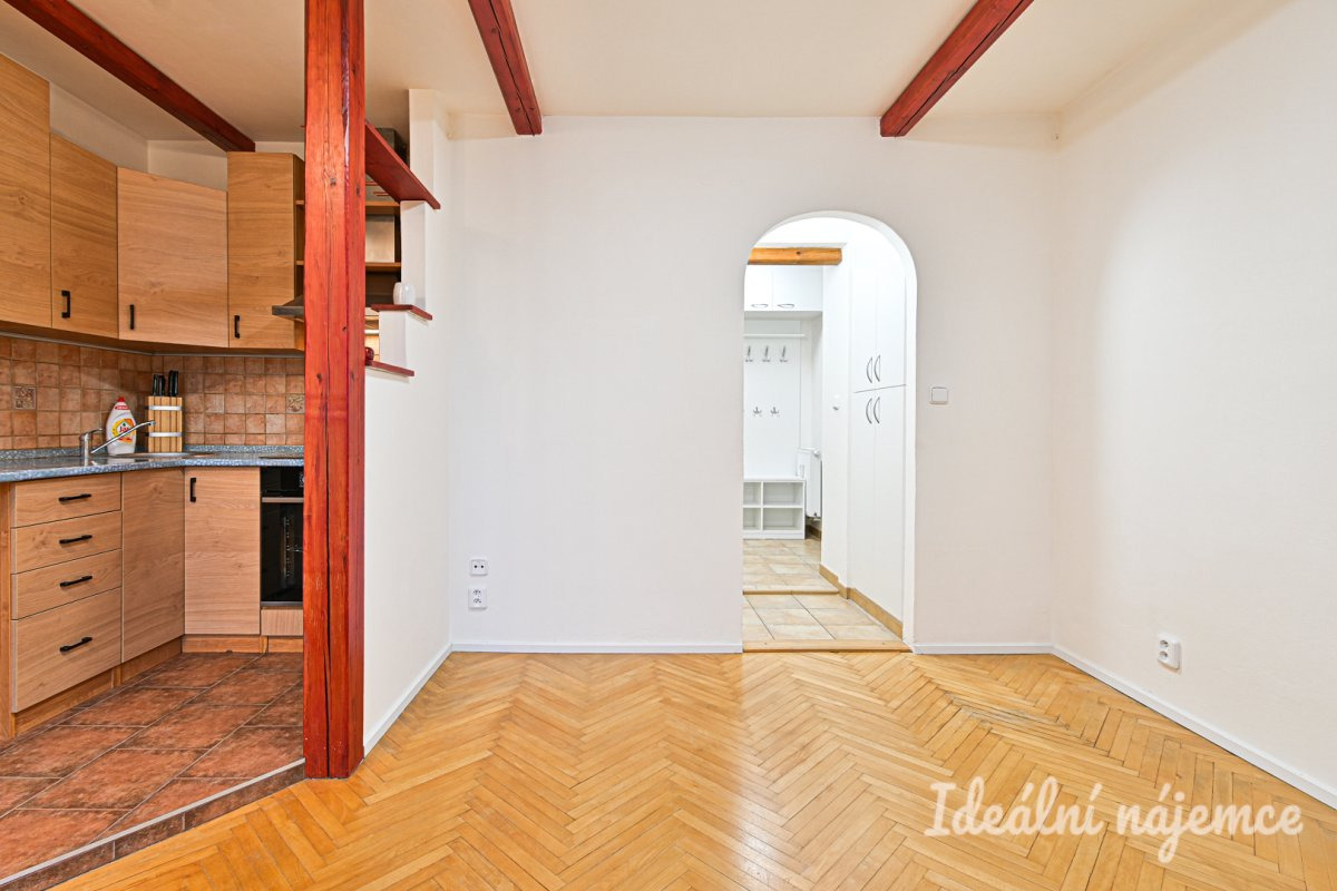 Pronájem bytu 3+kk, Bezručova čtvrť, Kuřim,  14.500 Kč/měs, 37 m2