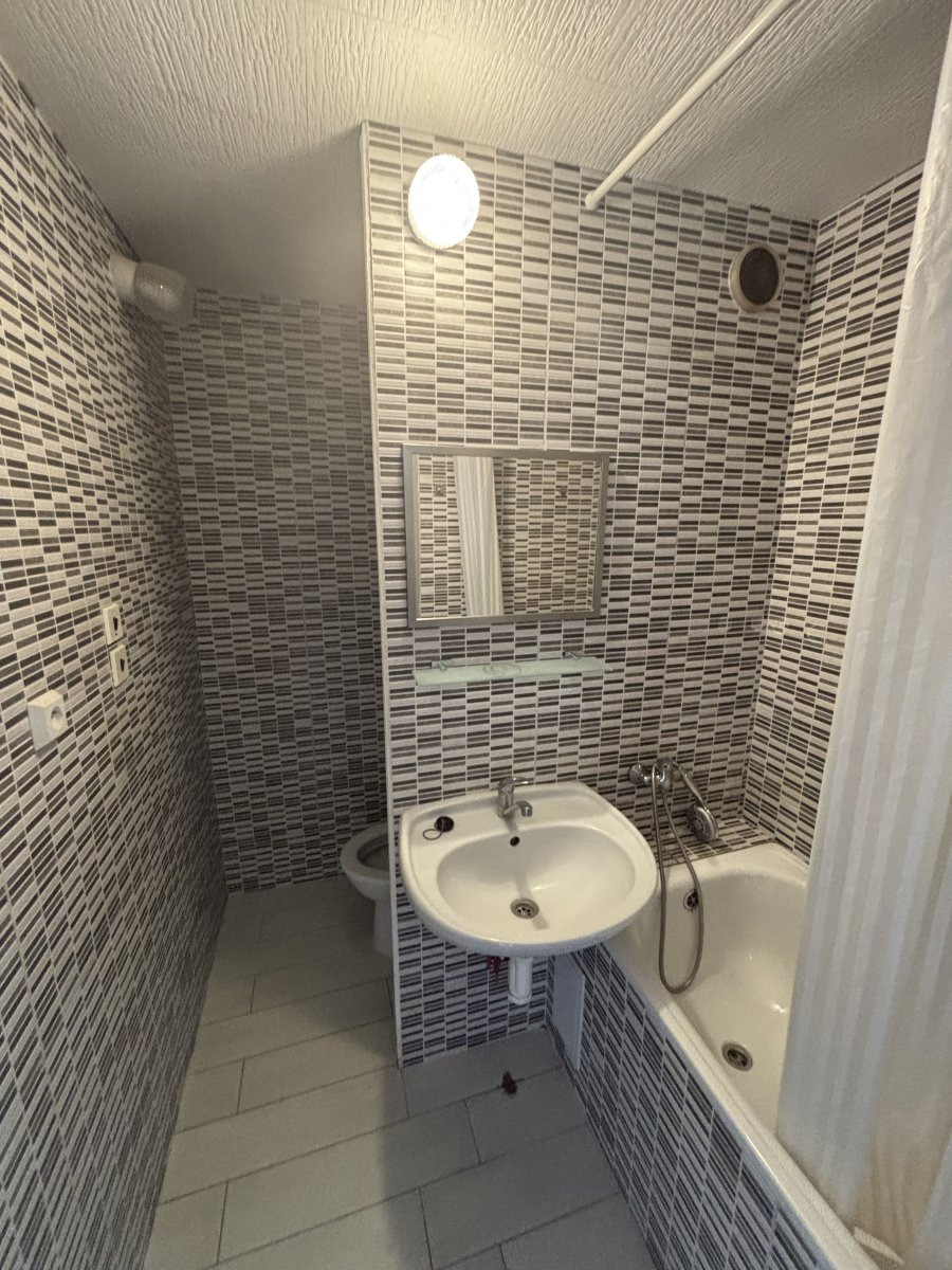 K dlouhodobému podnájmu nabízíme byt 2+kk, Durychova, Hradec Králové, 14.500,-/m, 45m2