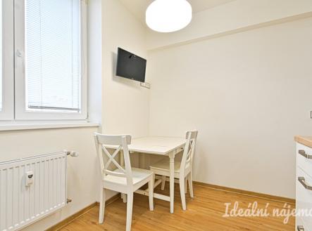 Pronájem bytu, 2+1, 60 m²