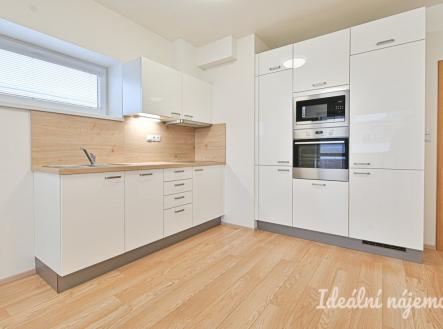 Pronájem bytu, 2+kk, 44 m²
