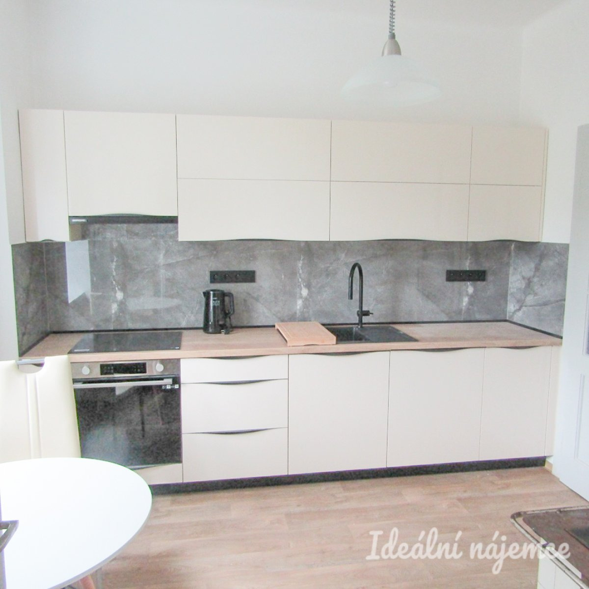 Pronájem bytu 2+1, Hálkova 1157/10, Znojmo - 22.300,- Kč/měs, 64 m2