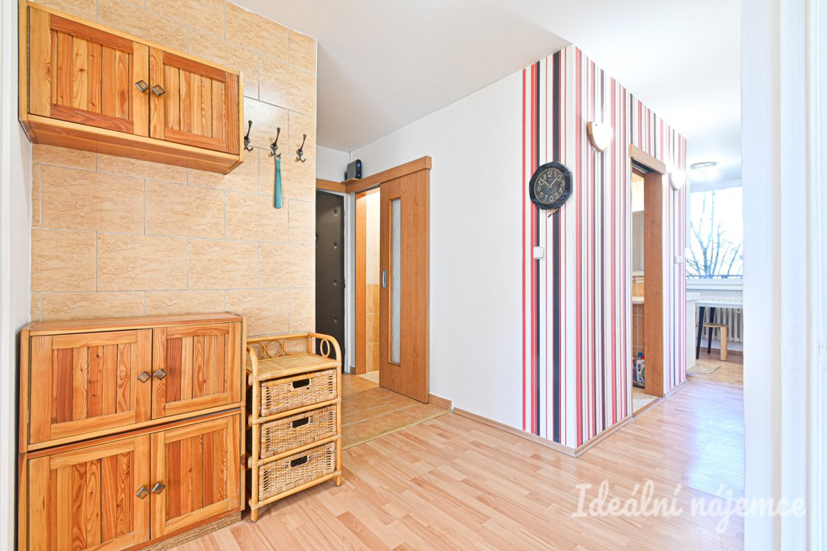 3+1, Kamanova, Královo Pole