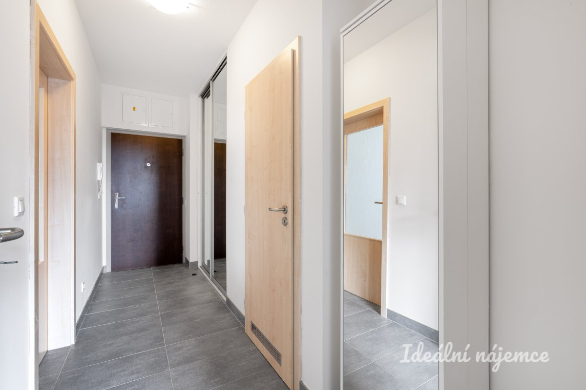 Pronájem bytu 2+1, Hornoměcholupská, Horní Měcholupy, 22500 Kč/měs, 53 m2