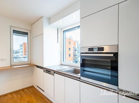 Pronájem bytu, 3+kk, 89 m²