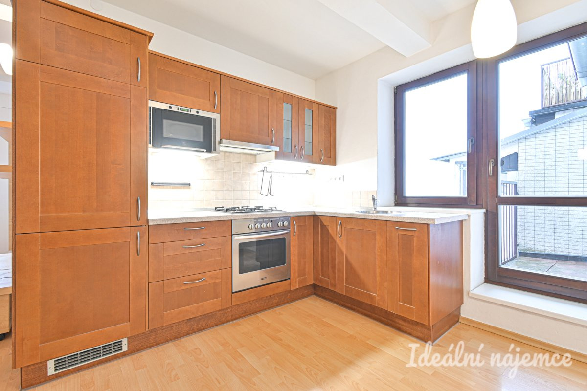 2+kk, Burešova, Veveří