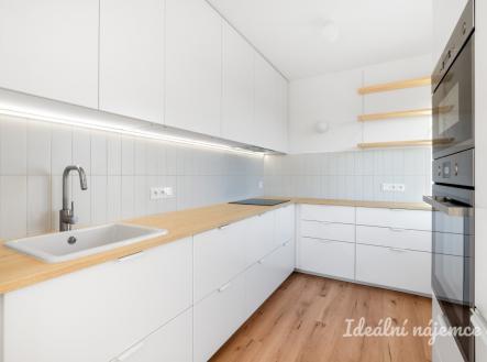 Pronájem bytu, 3+kk, 75 m²
