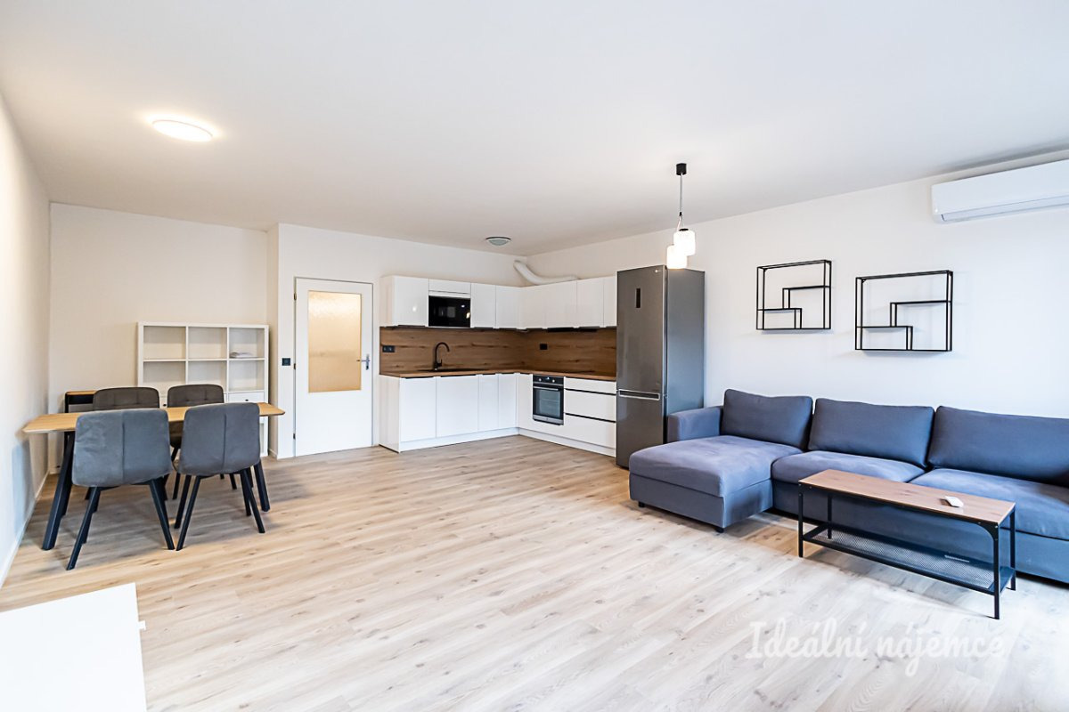 Pronájem bytu 2+kk, Kostomlatská, Letňany, 64 m2