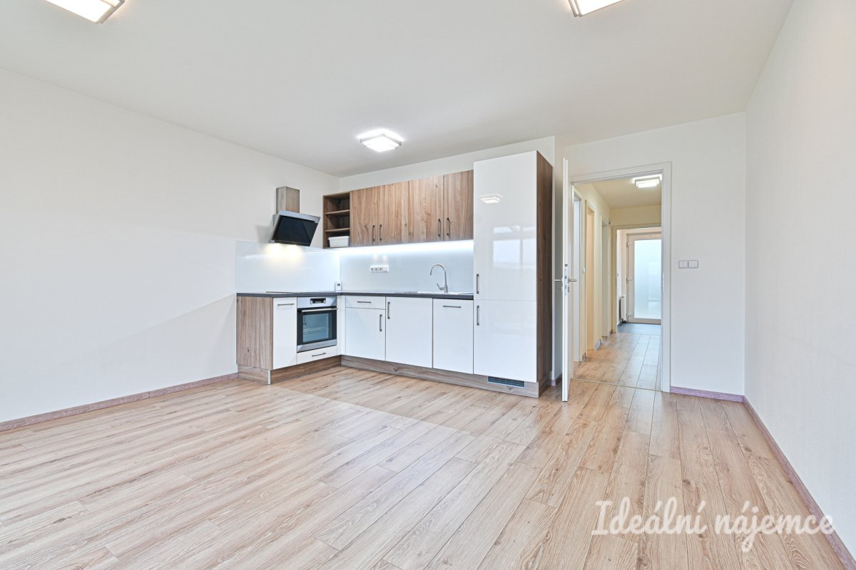 Pronájem pěkného bytu se zahrádkou 2+kk, Nemojany 308, - 16.000,- Kč/měs, 50 m2