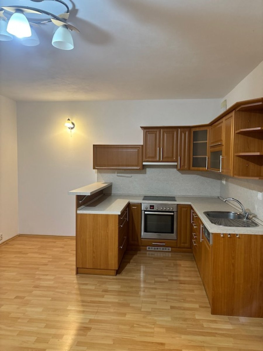 Pronájem bytu 3+kk, Pernerova, Pardubice, 21000 Kč/měs, 65m2