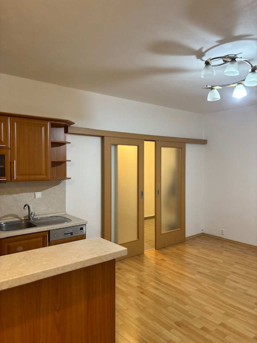 Pronájem bytu 3+kk, Pernerova, Pardubice, 21000 Kč/měs, 65m2