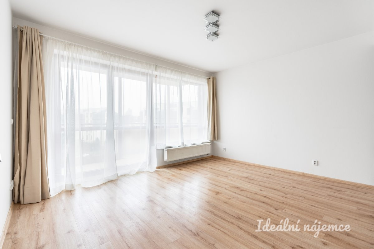 Pronájem bytu 2+kk, Podvinný mlýn, Libeň 23900 Kč/měs, 52 m2