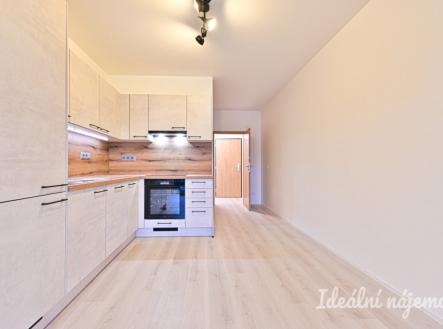 Pronájem bytu, 1+kk, 37 m²