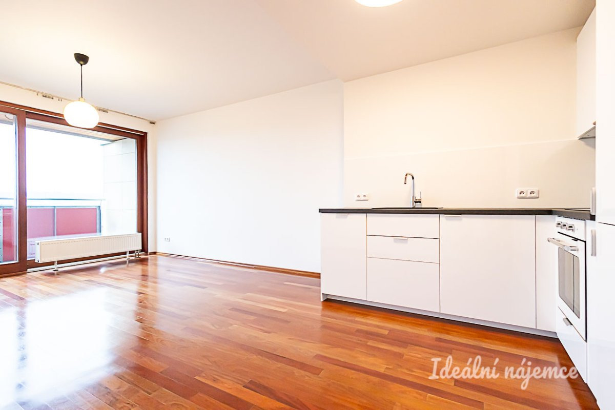 Pronájem bytu 2+kk, Podnádražní, Vysočany, 23000 Kč/měs, 55 m2