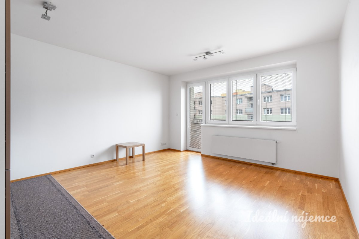 Pronájem bytu 1+kk, Kytínská, Hostivař, 16900Kč/měs, 34 m2