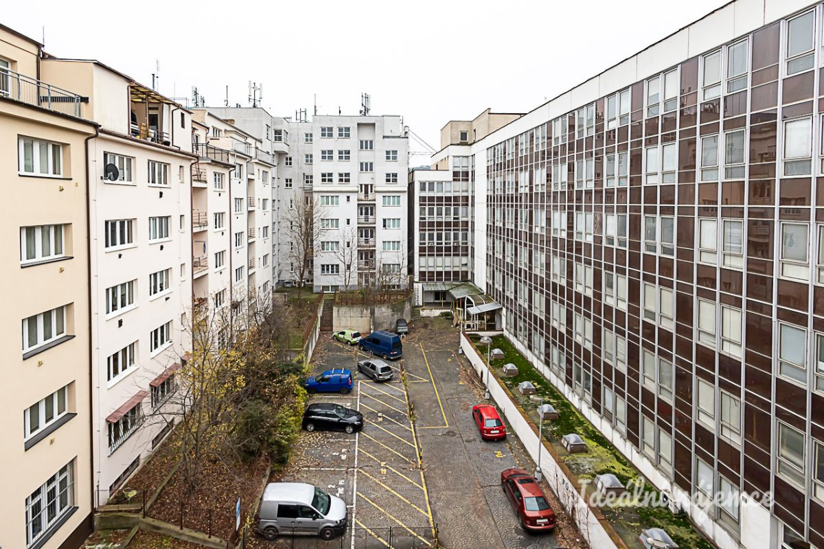 Pronájem bytu 1+kk, Drahobejlova, Libeň, 23m2