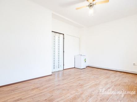 Pronájem bytu, 1+kk, 23 m²