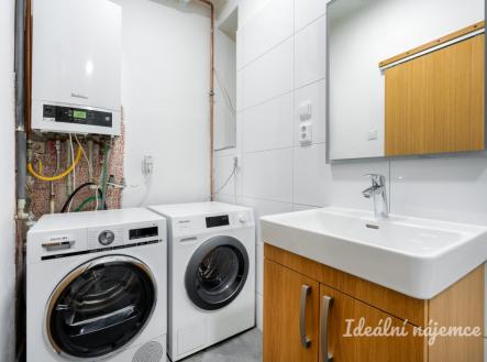 Pronájem bytu, 2+kk, 52 m²