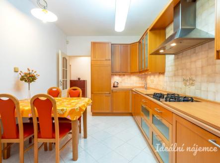 Pronájem bytu, 2+1, 60 m²