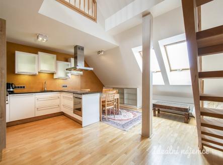 Prodej bytu, 3+kk, 93 m²