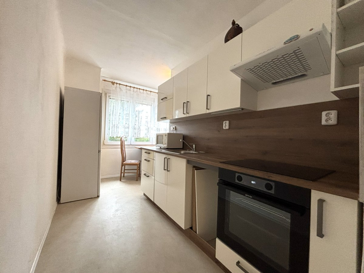 Pronájem bytu 2+1, Na Dlouhých, Doubravka,  14.000,- Kč/měs, 53 m2