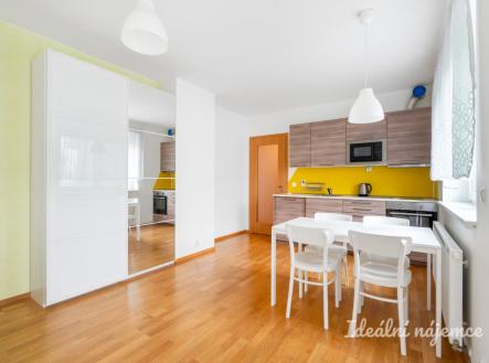 Pronájem bytu, 1+kk, 38 m² obrázek