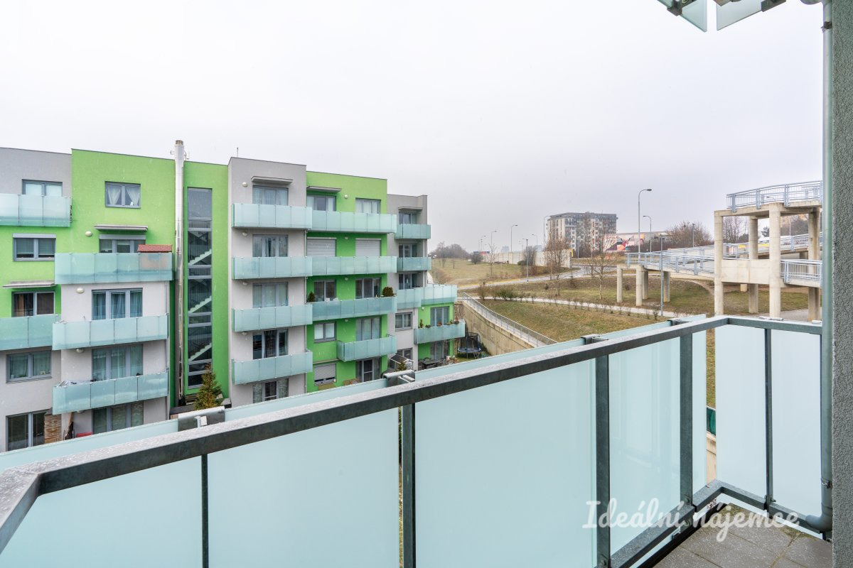 Pronájem bytu  1+kk, Kakosova, Řeporyje, 38 m2