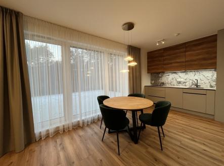 Pronájem bytu, 3+kk, 76 m²