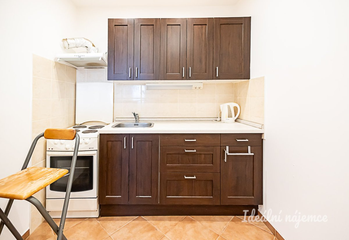 Pronájem bytu 2+kk, Švehlova, Hostivař, 45 m2