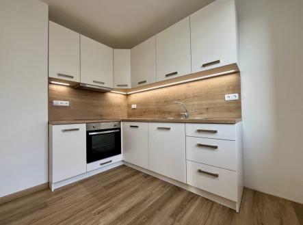Pronájem bytu, 3+1, 66 m²