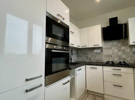 Pronájem bytu, 3+1, 74 m²