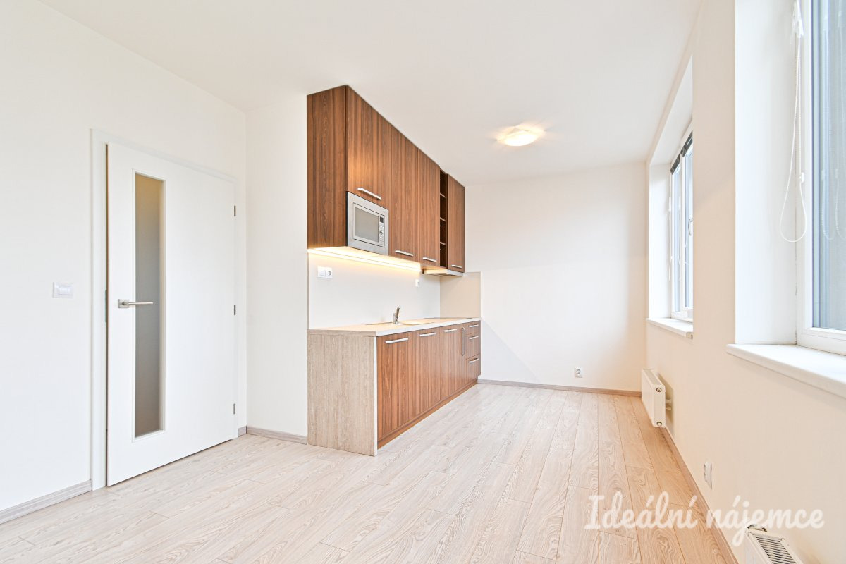 Pronájem bytu 1+kk, Markůvky, Bystrc, 13.900 Kč/měs, 25 m2