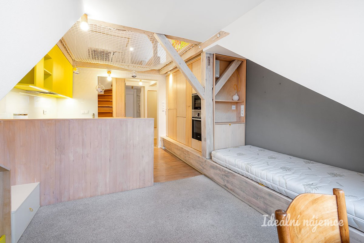 Pronájem bytu 2+1, 28. Pluku, Vršovice, 54 m2