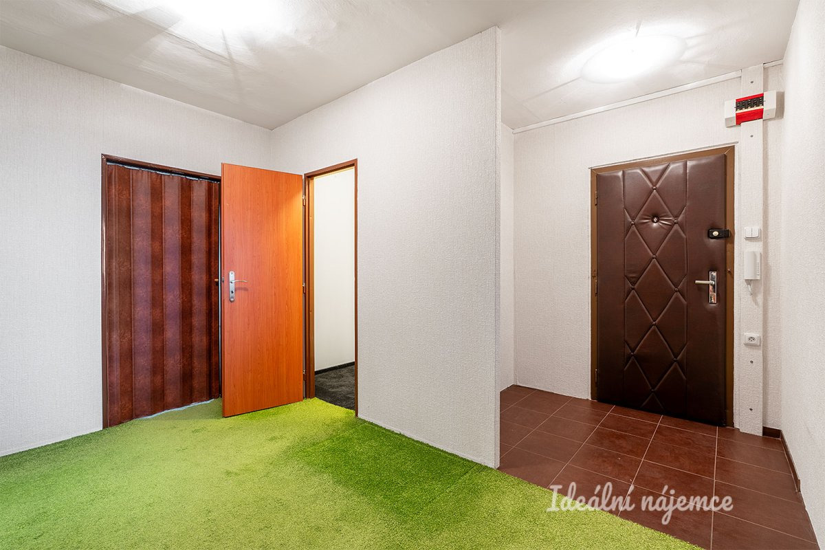 Pronájem bytu 3+1, Staňkovského, Čelákovice, 21900 Kč/měs, 73 m2