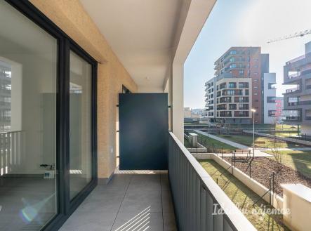 Pronájem bytu, 1+kk, 32 m²