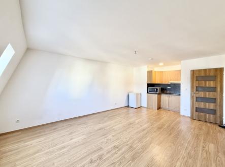 Pronájem bytu, 1+kk, 32 m² obrázek