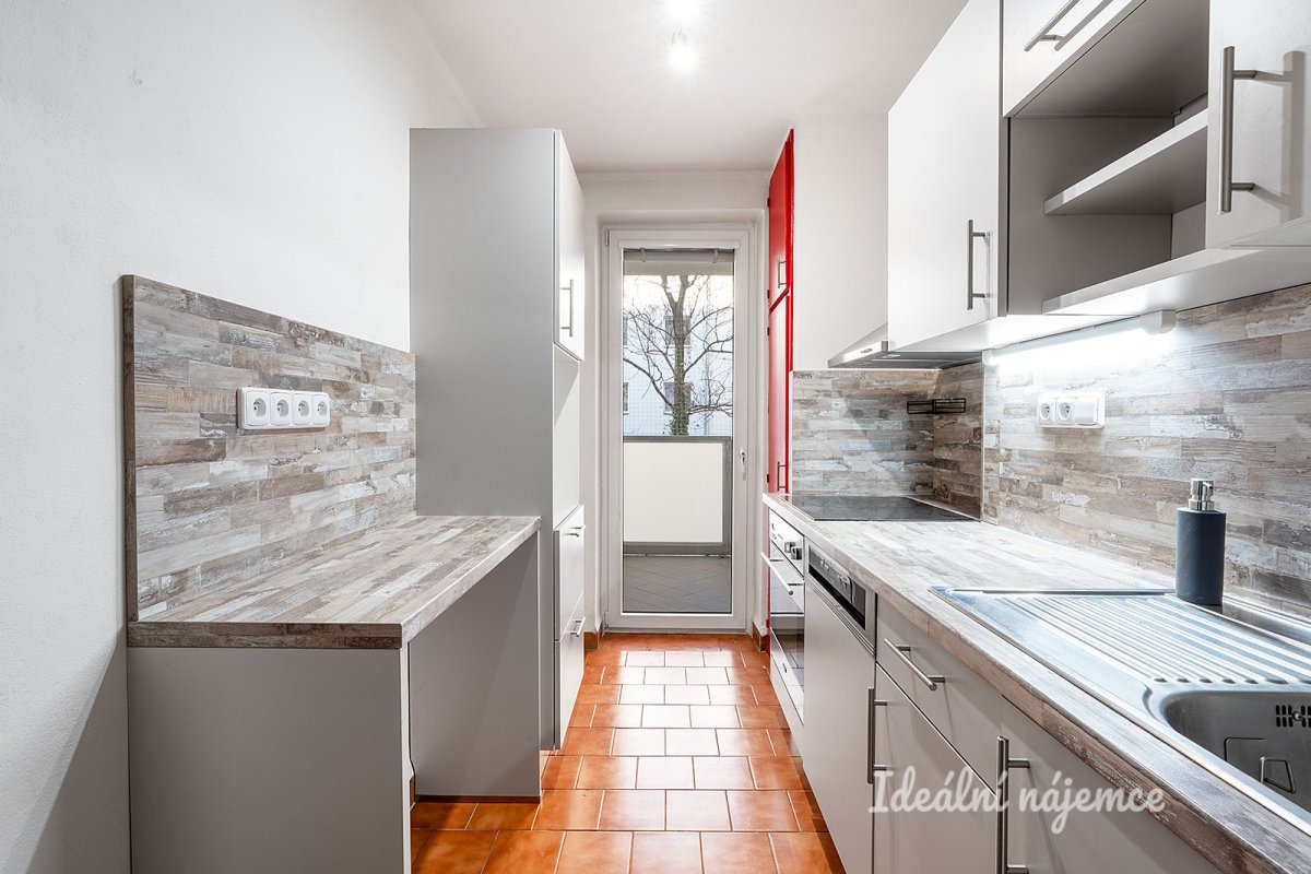 Pronájem bytu 2+1, Holandská, Vršovice, 21900 Kč/měs, 55 m2