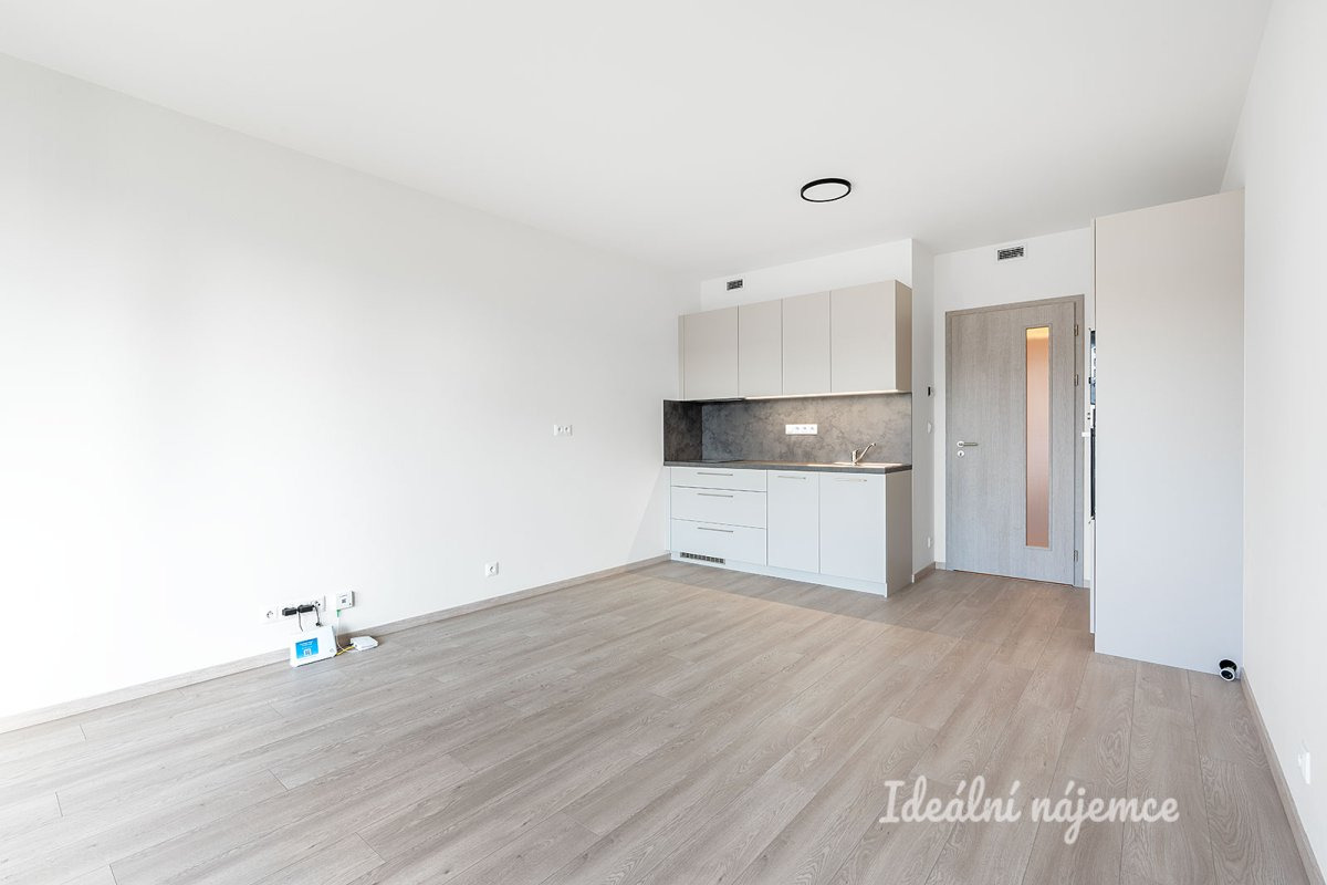 Pronájem bytu 1kk 32 m²