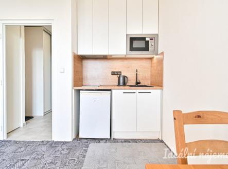 Pronájem bytu, 1+kk, 23 m²