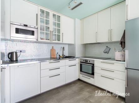 Pronájem bytu, 4+kk, 95 m²