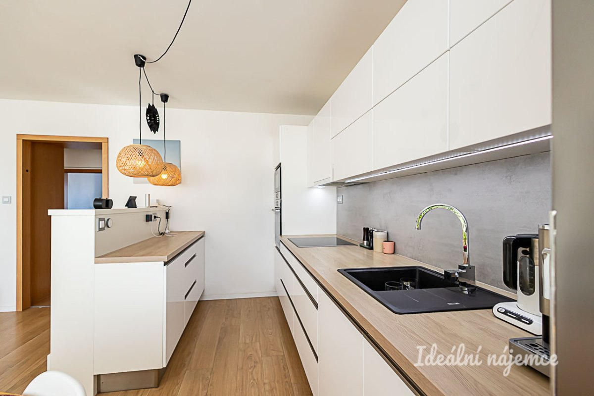 Pronájem bytu 3+kk, Květnového vítězství, Chodov, 24900 Kč/měs, 66 m2