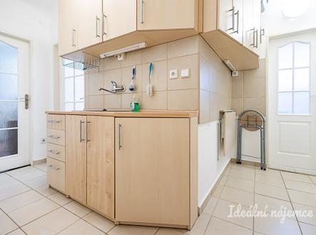 Pronájem bytu, 2+kk, 35 m²